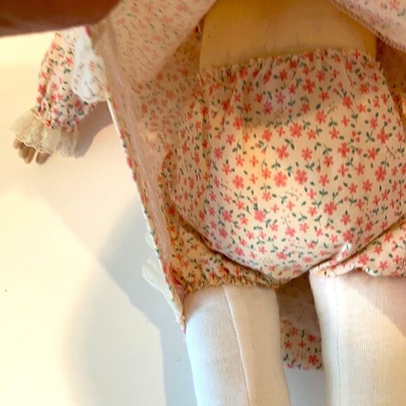 The KEZI Doll Collection GORHAM Musical Doll 1984 - Picture 11 of 14